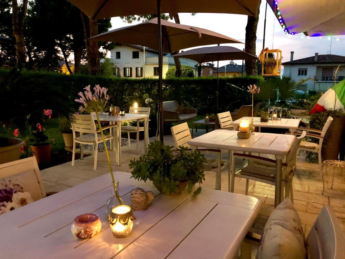 Hotel International Sirmione Bagian luar foto