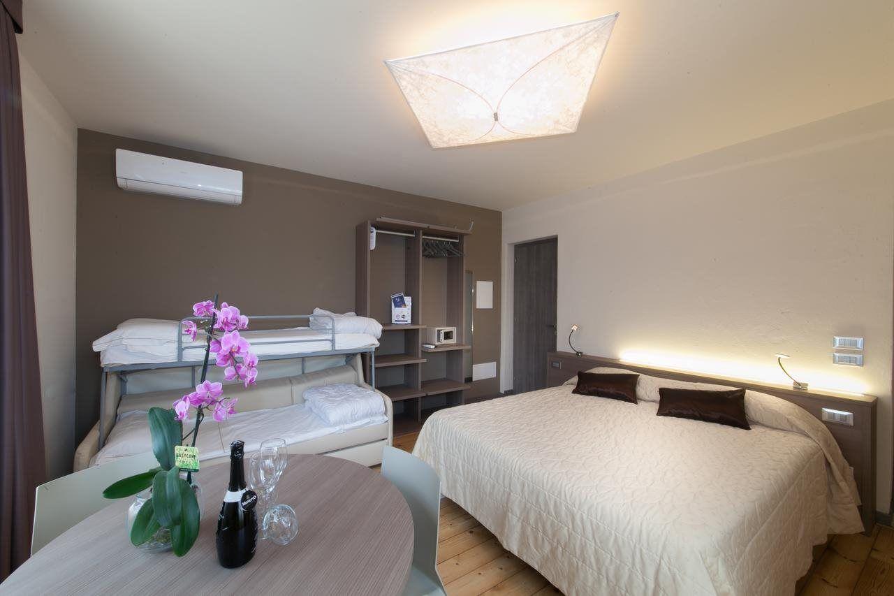 Hotel International Sirmione Ruang foto