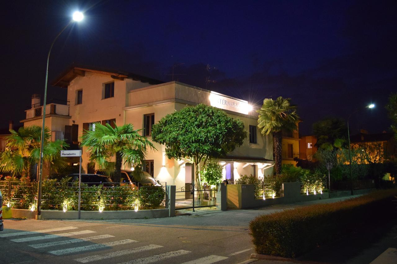 Hotel International Sirmione Bagian luar foto
