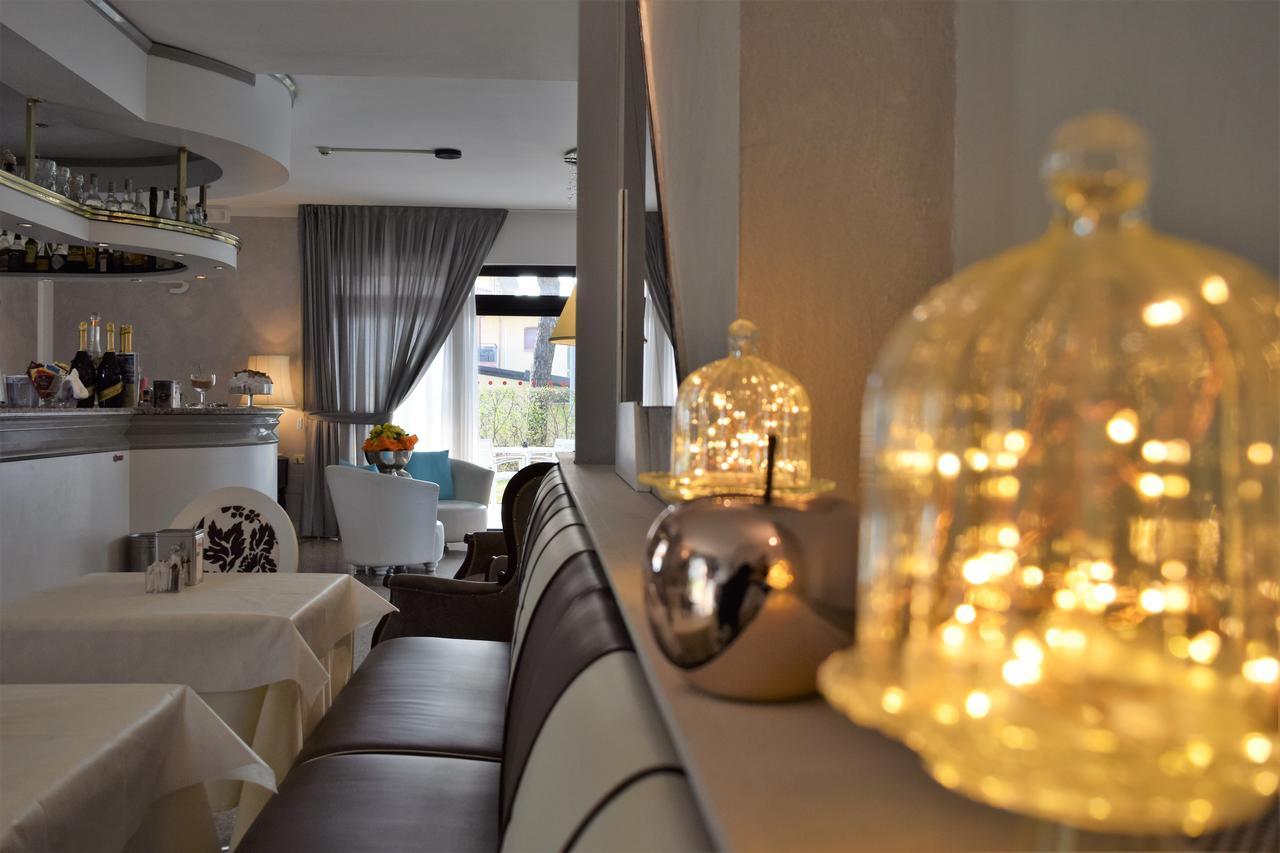 Hotel International Sirmione Bagian luar foto