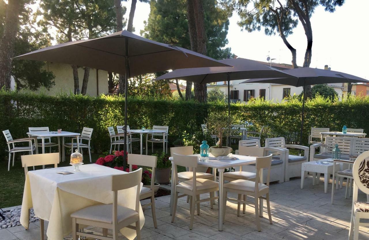 Hotel International Sirmione Bagian luar foto