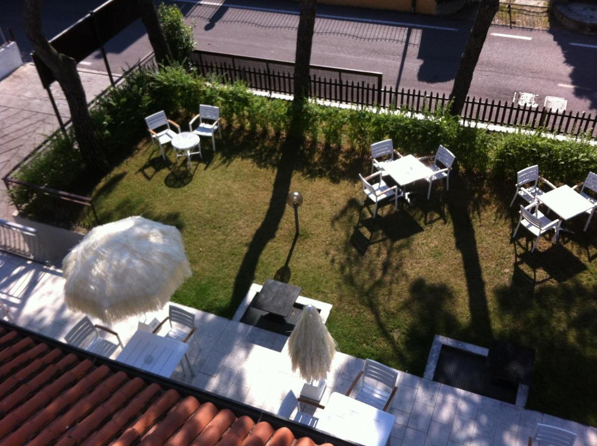 Hotel International Sirmione Bagian luar foto