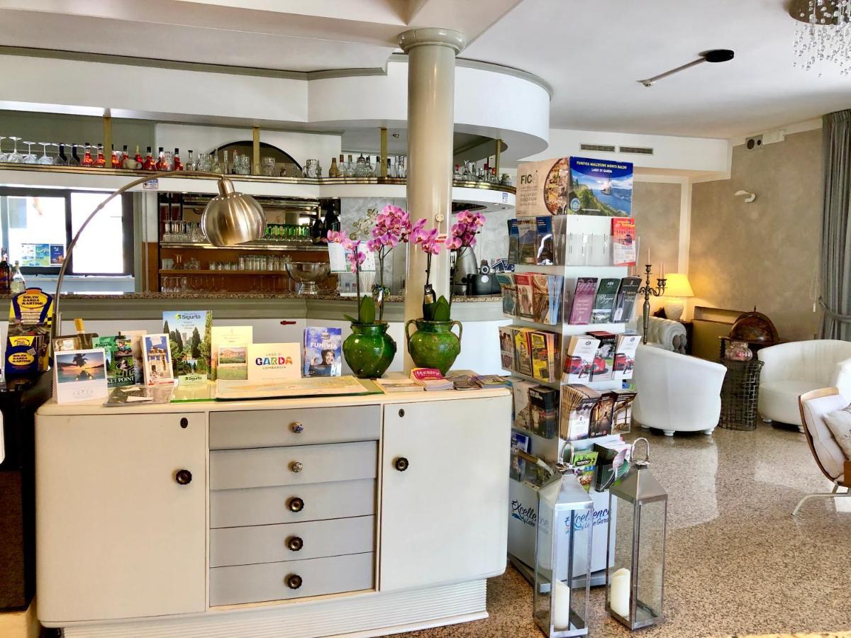 Hotel International Sirmione Bagian luar foto